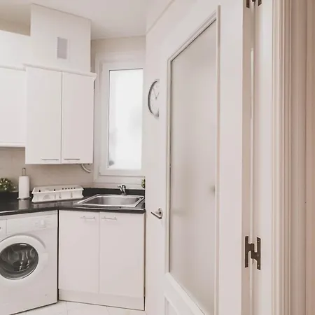 アパート Park View Beautiful ビルバオ